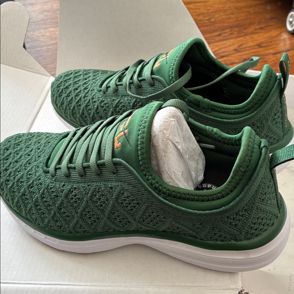NWT APL Techloom Phantom Great Green Sneakers 6.5